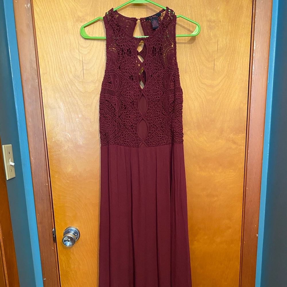 Maroon Lace Maxi Dress